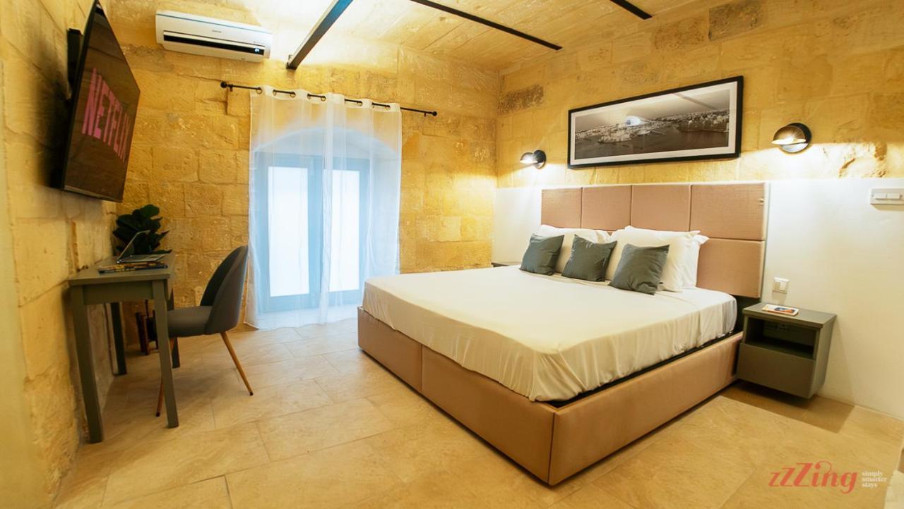 A Traditional Maltese Home In The Three Cities Birgu Exterior photo